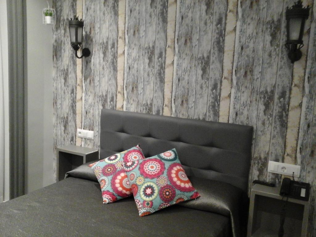 Hostal Don Alfonso Madrid Kültér fotó