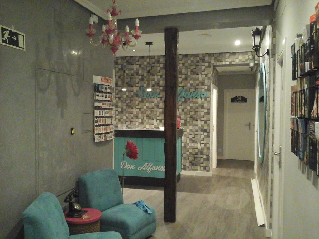 Hostal Don Alfonso Madrid Kültér fotó
