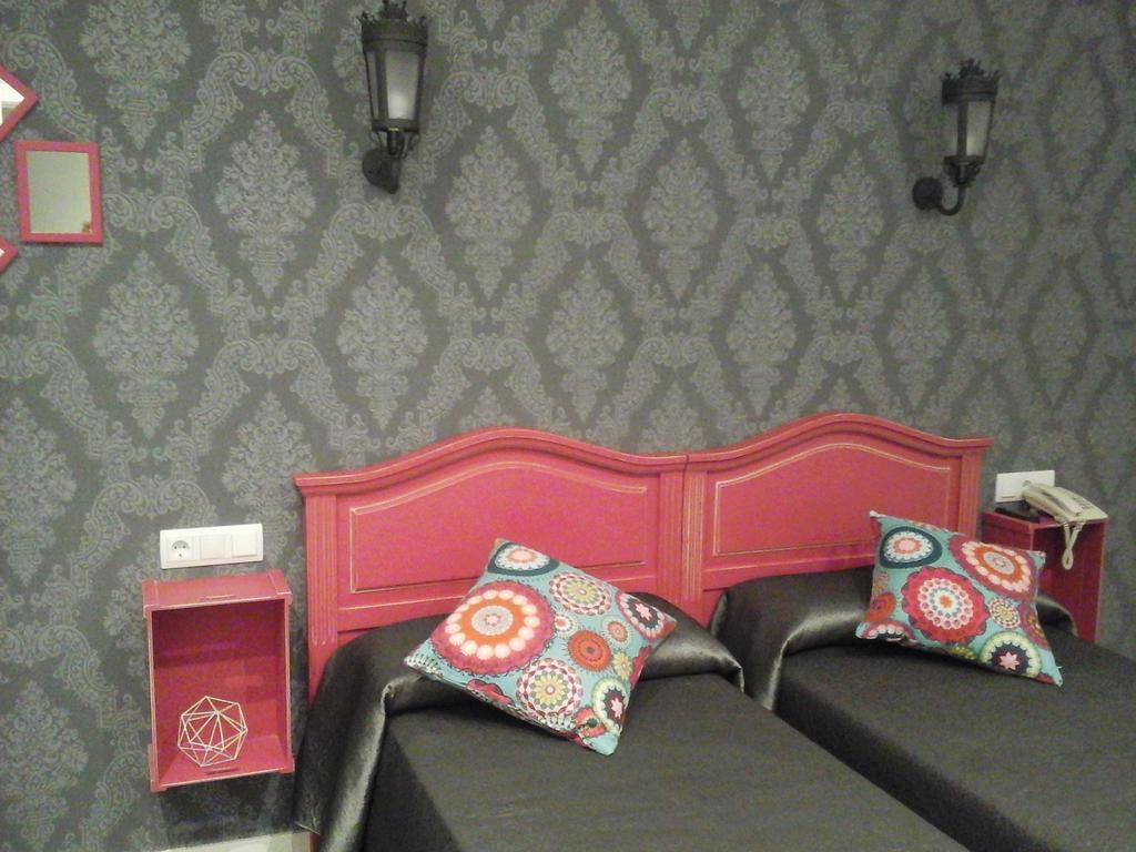 Hostal Don Alfonso Madrid Kültér fotó