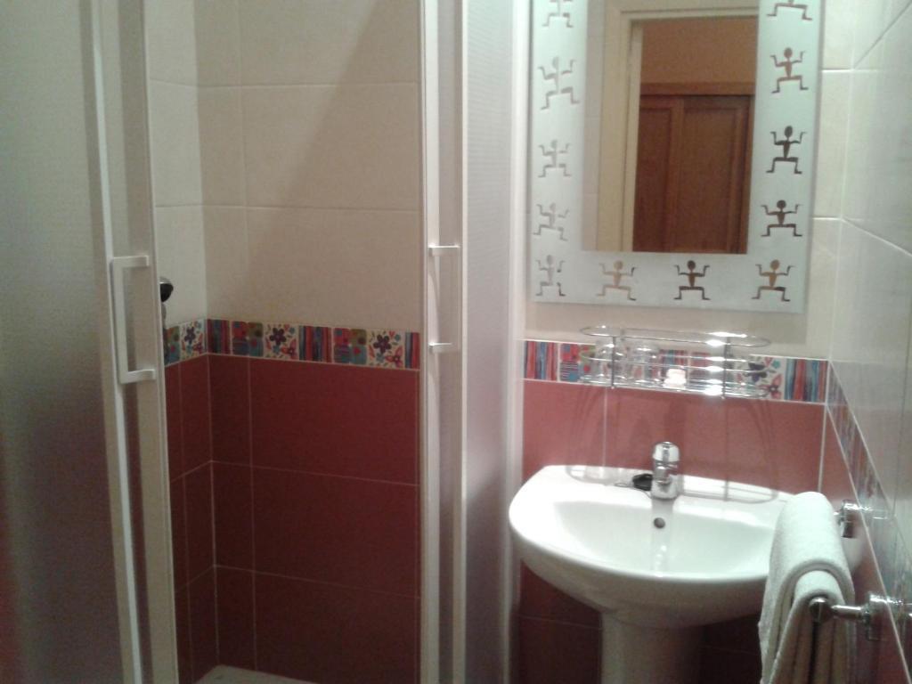 Hostal Don Alfonso Madrid Kültér fotó